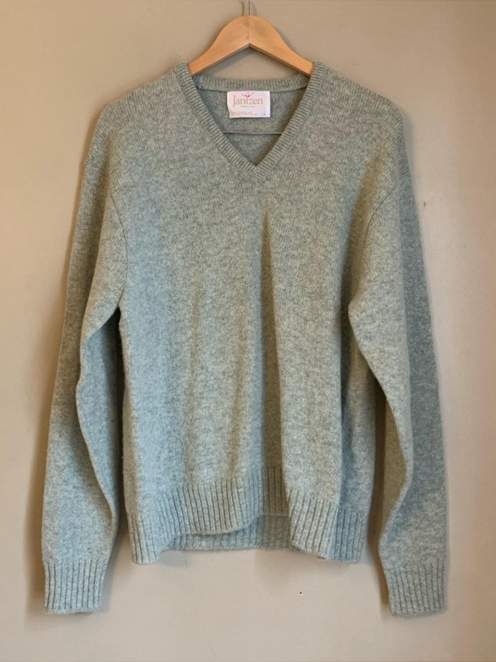 Jantzen Sweater Mens Large Green Knit V Neck Wool Blend? Large 70’s 80’s